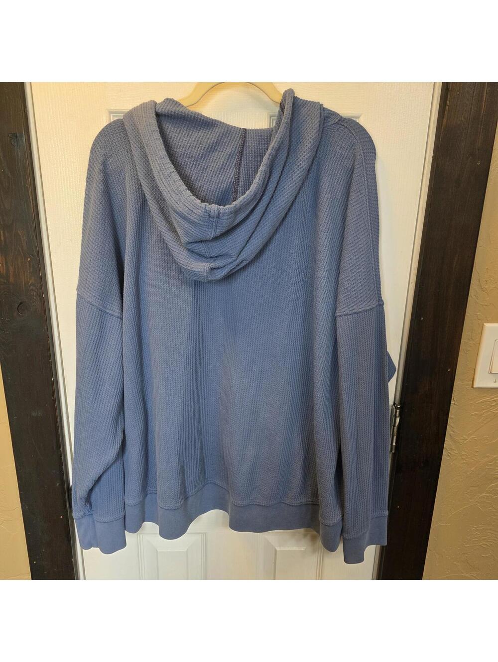 aerie Oversized Waffle Knit Hoodie Sweatshirt in Blue XL - Picture 4 of 6